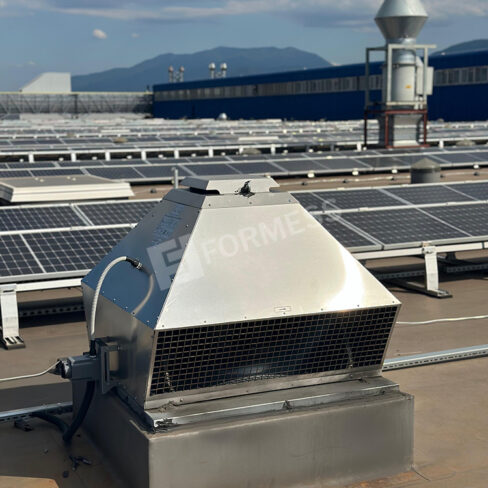 Çatı Tipi Fanla Havalandırma, endüstriyel çatı fanı, hava sirkülasyon sistemi, fabrika havalandırma, egzoz fan sistemleri, endüstriyel iklimlendirme, çatı fanı montajı, hava tahliye çözümleri, enerji verimli havalandırma,