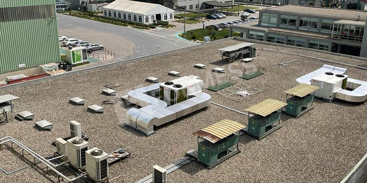 Elektrik Odası Rooftop Klima, rooftop soğutma sistemi, elektrik odası fan coil, endüstriyel klima, HVAC tesis kurulumu, mekanik iklimlendirme, rooftop klima montajı, enerji tasarruflu soğutma, FORMESS rooftop uygulama, elektrik odası iklim sistemi,