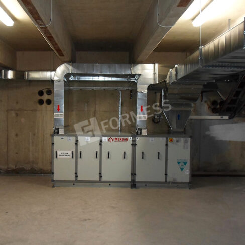 Sığınak Havalandırması, acil durum havalandırma sistemi, güvenli hava akışı, kapalı alan havalandırması, sığınak iklimlendirme, endüstriyel hava yönetimi, sığınak hava sirkülasyonu, oksijen kontrol sistemi, enerji verimli havalandırma,