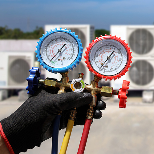 Sistem Verimliliği ve Performansı Yönetim Hizmetleri, tesis enerji verimliliği görseli, endüstriyel sistem optimizasyonu, performans izleme ve yönetim, üretim hattı verimlilik kontrolü, operasyonel süreç iyileştirme, endüstriyel performans analizi, sistem yönetimi görseli,