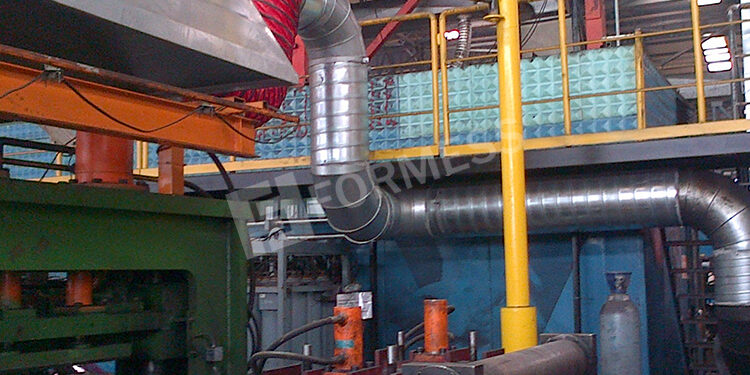 Hareketli Davlumbaz Sistemi, hareketli davlumbaz, endüstriyel davlumbaz sistemi, raylı davlumbaz, proses duman emiş sistemi, lokal havalandırma davlumbazı, Formess havalandırma,